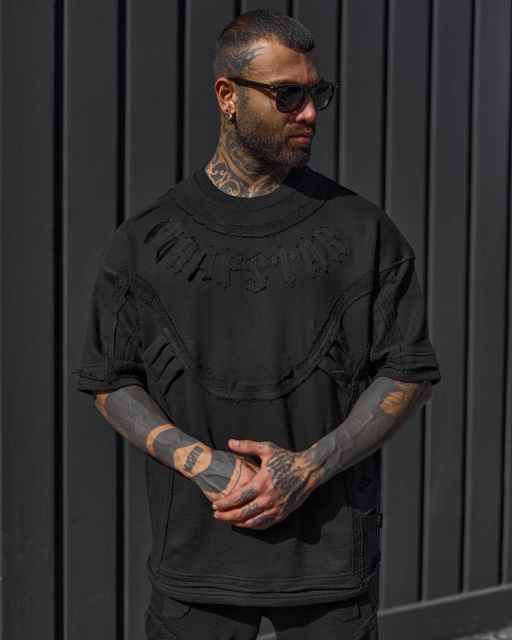 photo_2026-02-17_10-19-45 تیشرت مشکی آوانگارد مدل Shadow Edge کد 2405 - Image 1